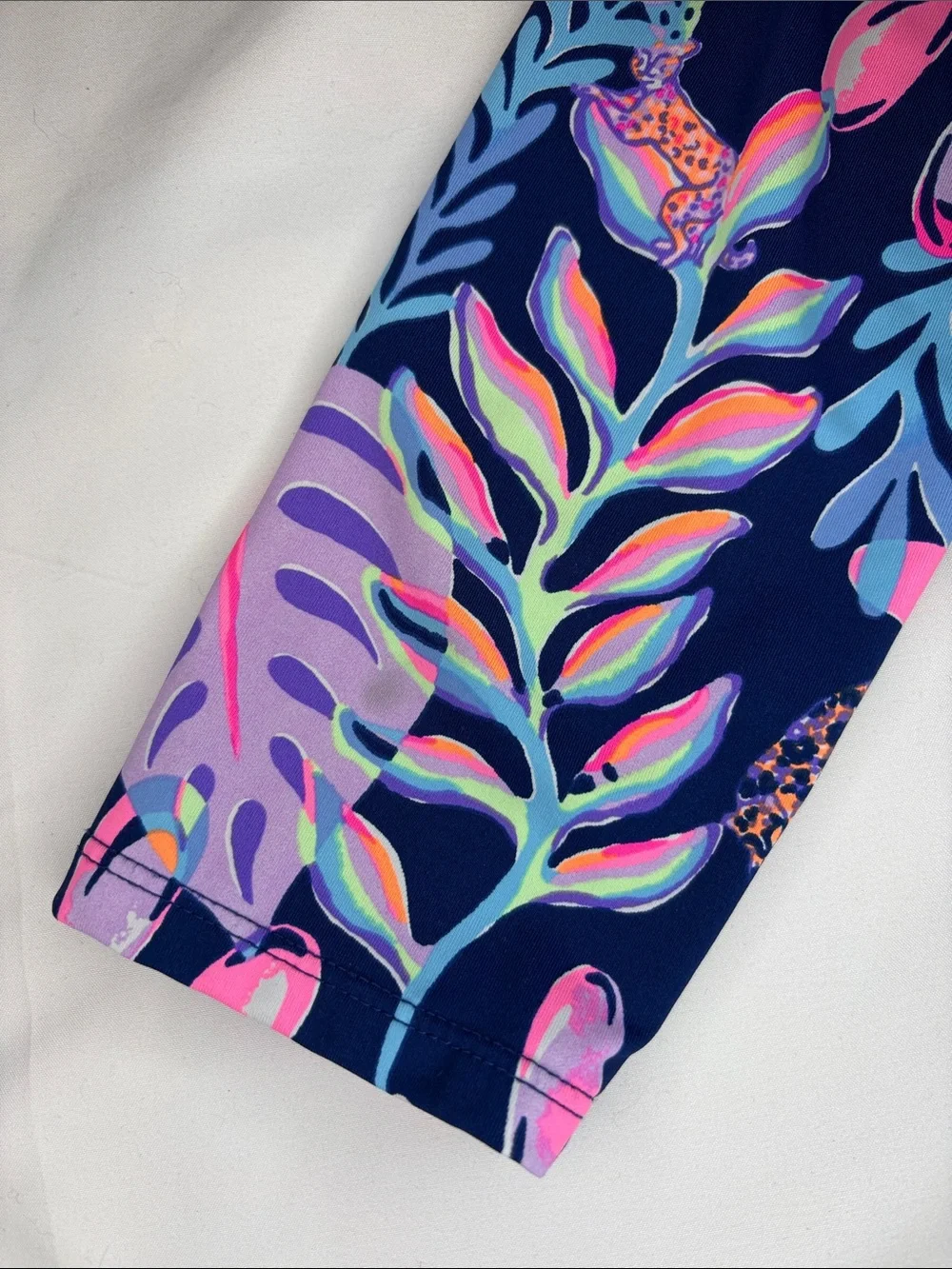 Youth Girls Lilly Pulitzer Long Sleeve Beach Swim Rash Guard Tropical Navy Sea